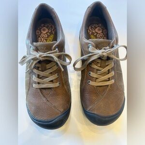 Keen Presidio casual shoes sneakers size 9.5